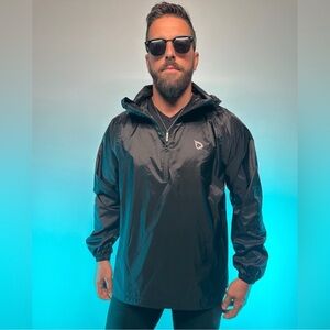 BALEAF / Black Nylon Windbreaker / Medium / Athleisure Workout Activewear